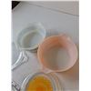 Image 6 : (2) Pyrex Handled Casserole Dishes with Chipped Lids, Blue/White and Sunflower