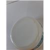 Image 8 : (2) Pyrex Handled Casserole Dishes with Chipped Lids, Blue/White and Sunflower