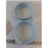 Image 10 : (2) Blue Pyrex Casserole Dishes with Sunflower Lids, Cracked Handles
