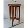 Image 2 : Wooden Stool 21" Tall, Pickup Only
