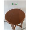 Image 3 : Wooden Stool 21" Tall, Pickup Only