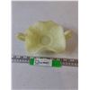 Image 1 : Fenton Yellow Custard Satin Uranium Glass Dish