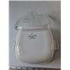 Image 4 : (2) Corning Ware Casserole Dishes with (2) Pyrex Lids
