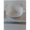 Image 4 : (2) Corning Ware Casserole Dishes with Lids