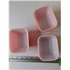 Image 2 : (5) Red Pyrex Refrigerator Dishes, (2) Lids