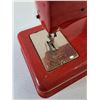 Image 8 : Casige Manual Mini Sewing Machine with Box As-Is