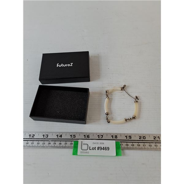 Mother of Pearl Chinese Longevity Wrist Band with FuturoZ Storage Box