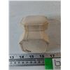 Image 6 : Metal GEP Ring with Large Stone in Charm Box