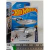 Image 3 : Hot Wheels Star Trek USS Enterprise, Maisto Design 1932 Ford Roadster Both Sealed