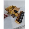 Image 3 : (2) Die-Cast Toy Combines, International Hydrostatic, New Holland Twin Rotor As-Is