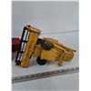 Image 9 : (2) Die-Cast Toy Combines, International Hydrostatic, New Holland Twin Rotor As-Is