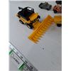 Image 3 : (6) Toy Vehicles, Ertle, Matchbox, Corgi, Hot Wheels, Maisto, Combine Harvester, Gravel Truck, Misc