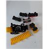 Image 5 : (6) Toy Vehicles, Ertle, Matchbox, Corgi, Hot Wheels, Maisto, Combine Harvester, Gravel Truck, Misc