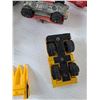 Image 8 : (6) Toy Vehicles, Ertle, Matchbox, Corgi, Hot Wheels, Maisto, Combine Harvester, Gravel Truck, Misc