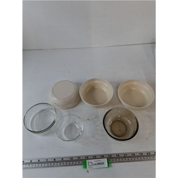 (3) Food Container Bowls, Arcoroc, Pyrex, (3) Anchor Locking Foodkeepers
