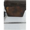 Image 7 : Camp Chef 13-inch Cast Iron Square Dutch Oven