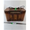 Image 1 : 1942 Motorola Tube Radio Tested Works