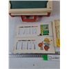 Image 5 : Fisher-Price Toys School Days Desk In French