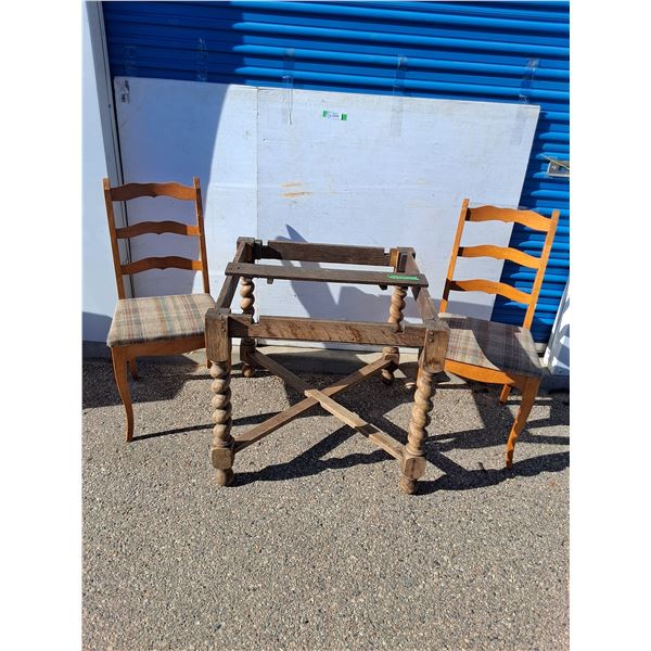 ***Table Base (31x31x29") - (2) Dining Chairs - As Is, Pickup Only