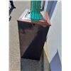 Image 5 : ~Decorative Copper/Glass Display Table, Pickup Only