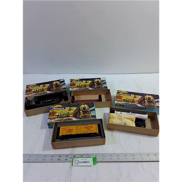 Assorted Miniature Train Pieces