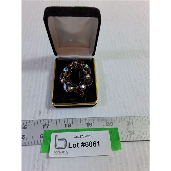 ^Vintage Rhinestone Brooch