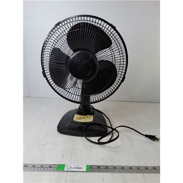 Desk Fan ( as is, needs repair, Pickup preferred)