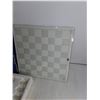 Image 3 : Glass Chess & Checkers Set - Might Be Missing 5 Checkers
