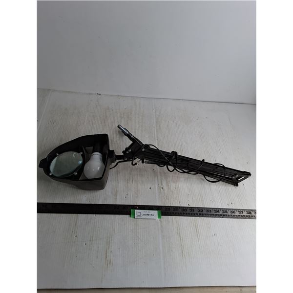 Telescopic Magnifier Light - Tested - Missing Mount