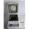 Image 2 : Black & Decker Breadmaker-As is, Pickup Only