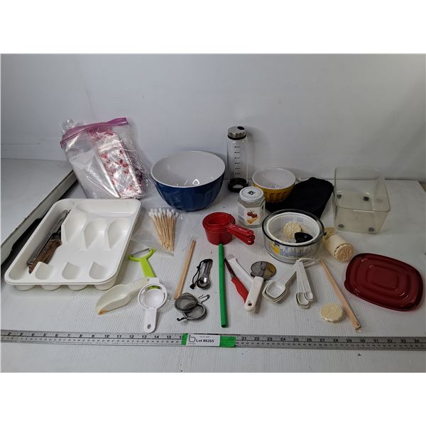 Cutlery Tray, Large Qtips, Mixing Bowl, Misc.