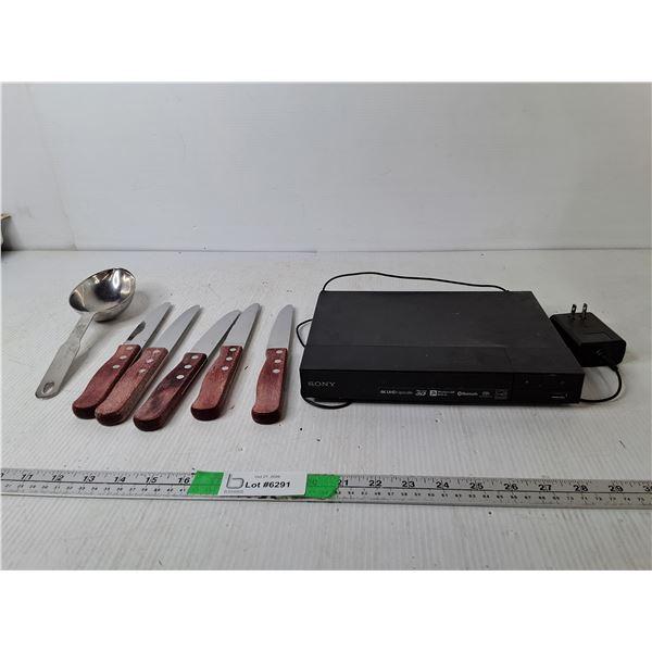 Sony Blu Ray Player- Powers On, Steakknives, 1/2 Cup Scoop