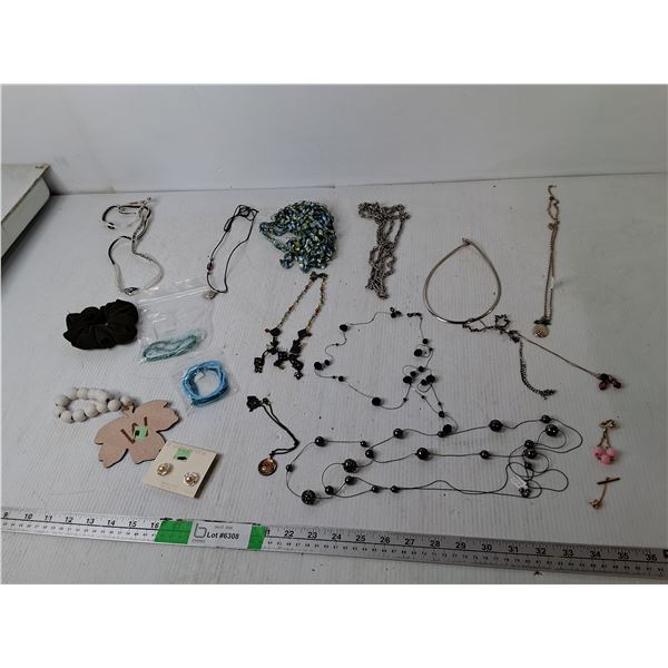 Women's Necklaces, Bracelets, Earrings
