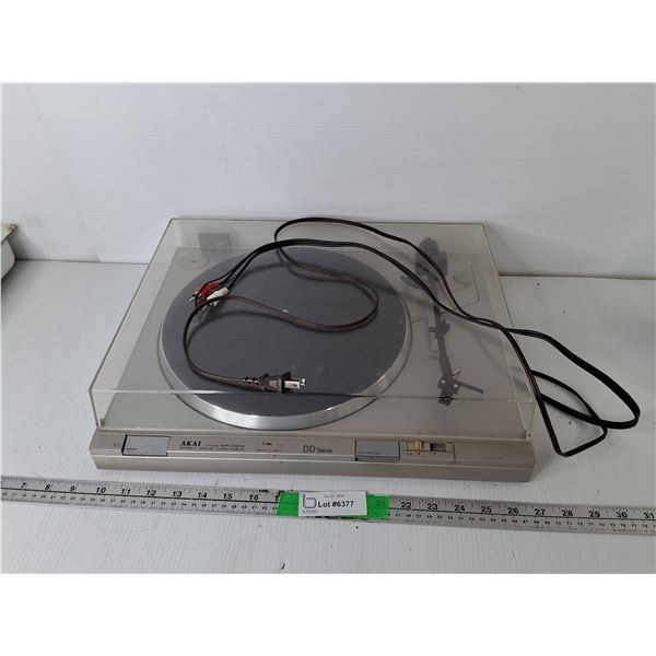 Akai AP-D210 Turntable- Powers On, As Is