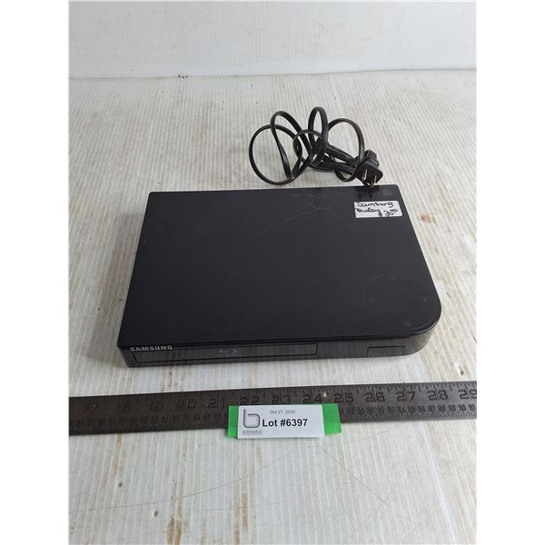 Samsung Blu-ray DVD Player - Powers On