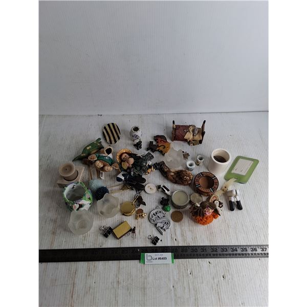 Assorted Trinkets & Ornaments