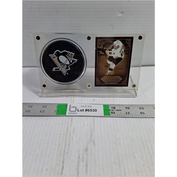 2005-06 Sidney Crosby  "Diary of a Phenom"  Card/Puck in Acrylic Case