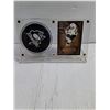 Image 2 : 2005-06 Sidney Crosby  "Diary of a Phenom"  Card/Puck in Acrylic Case