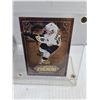 Image 3 : 2005-06 Sidney Crosby  "Diary of a Phenom"  Card/Puck in Acrylic Case