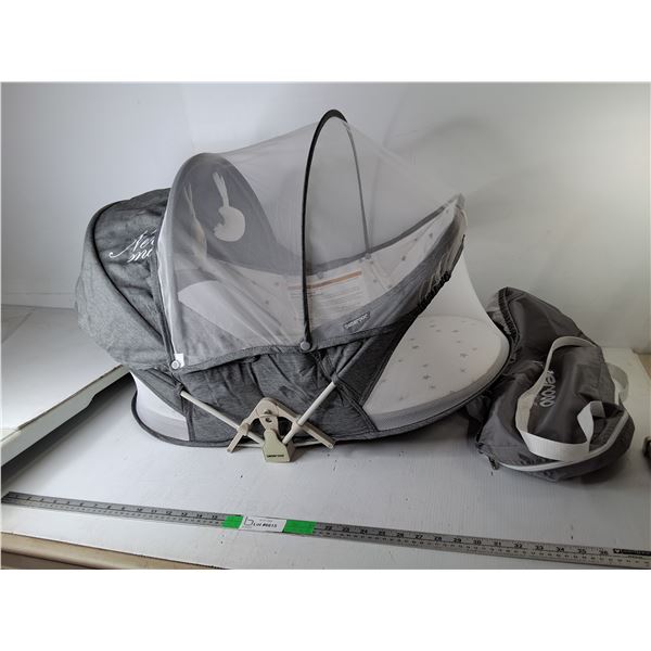 Beberoad Folding Travel Bassinet & Bag, Pickup Only