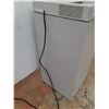 Image 4 : *Destroyit Office Paper Shredder - 16.5 x 16.5 x 33.5" - Tested - Cannot Ship