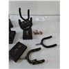 Image 2 : Wall Hangers (10)