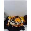 Image 2 : Polyester Plaid Blanket, Towel/Beach Bag Combo