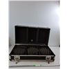 Image 1 : Padded Universal Equipment Flight/Road Case 27"x15"x9" (cannot ship)