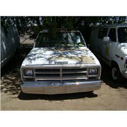 8  1989 DODGE D250 PICKUP