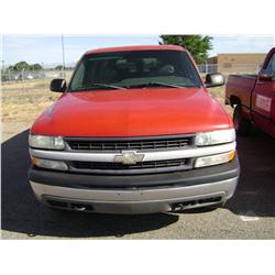 69 "2001 CHEVROLET 1500 SUBURBAN