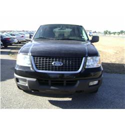 1132 "2004 FORD EXPEDITION