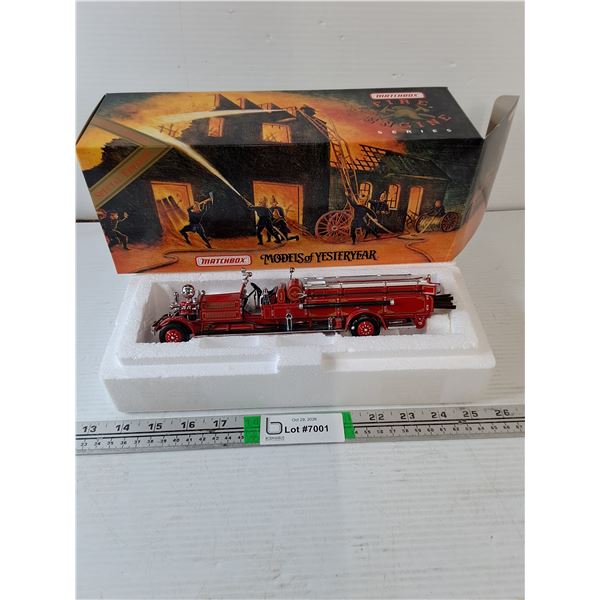 Matchbox Collectibles 1930 Ahrens-Fox "Quad" Fire Engine 1:43 scale