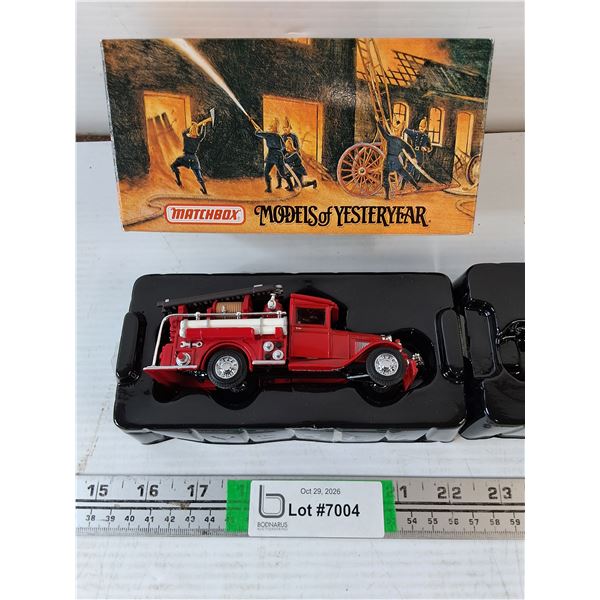 Matchbox Collectibles Models of Yesteryear 1:43 1932 Ford AA Fire Engine