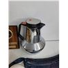 Image 2 : Carafe, Dinner Trays, Hangers, Plaques, Purse, Bulb